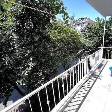 Very Close To Bosphorus, Beautiful 2 1 Salon Flat, Excellent Location * Istanbul