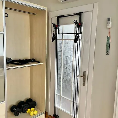 Apartment Very Close To Bosphorus, Beautiful 2 1 Salon Flat, Excellent Location