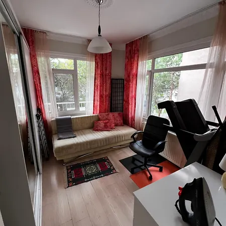 Very Close To Bosphorus, Beautiful 2 1 Salon Flat, Excellent Location